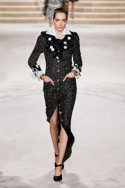 Look 52